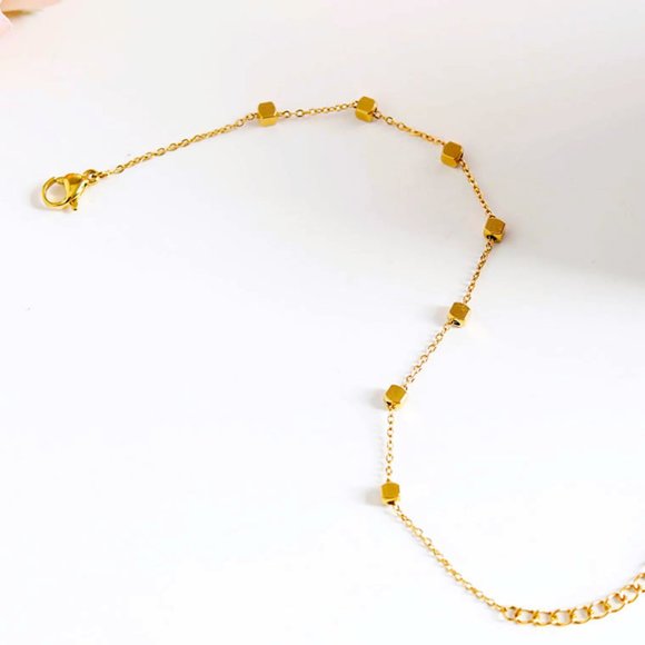 EFFIE Square Bead Bracelet - Picture 8 of 8